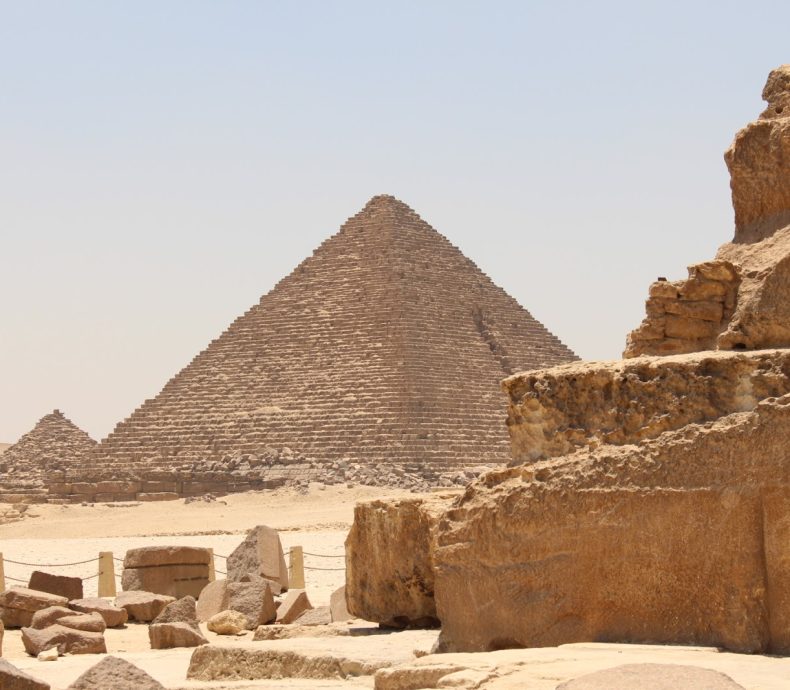 01-The-Great-Pyramids-of-Giza