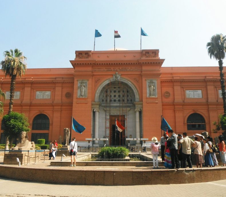 2.-Cairo-Nile-Cruise-Alexandria-The-Egyptian-Museum